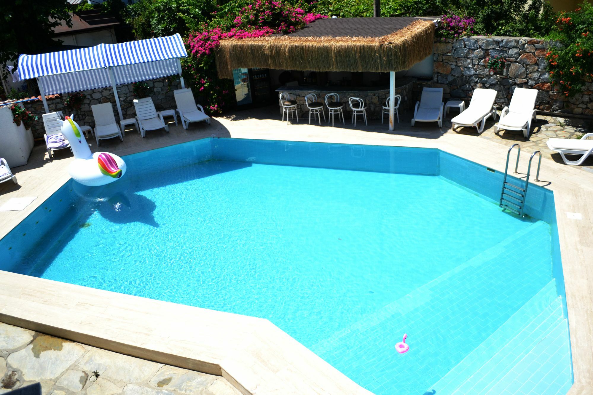 Oskay Hotel Далян Екстериор снимка