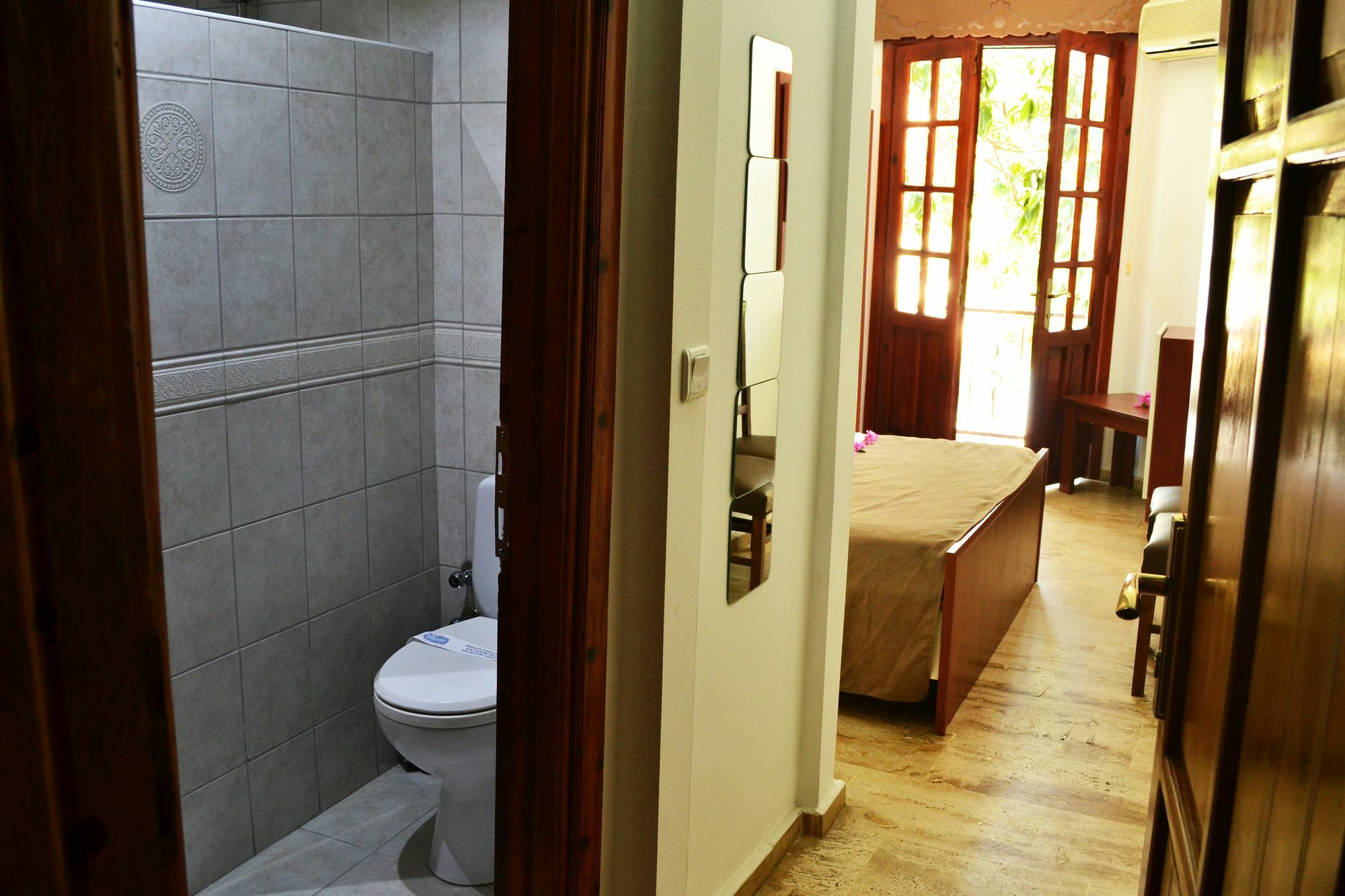 Oskay Hotel Далян Екстериор снимка