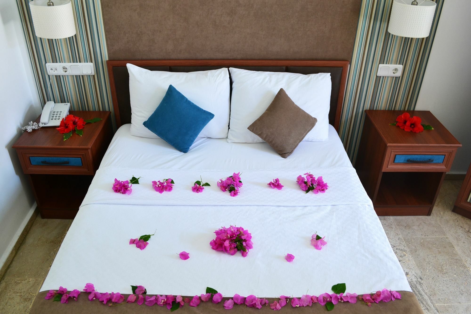 Oskay Hotel Далян Екстериор снимка